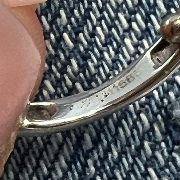 Diamond ring - Picture 8 of 8